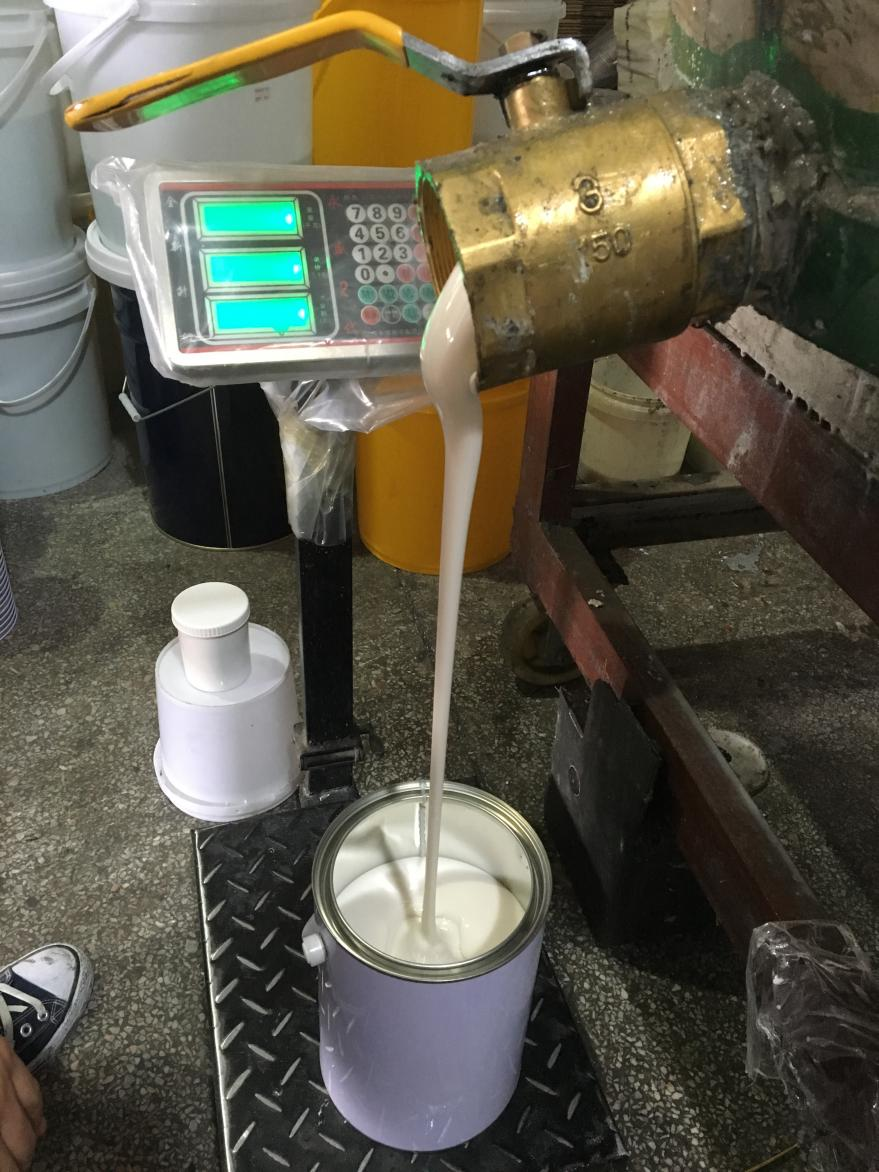 液態(tài)硅膠產(chǎn)品出現(xiàn)流紋路的原因是什么？